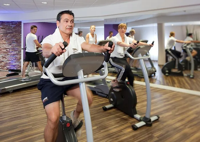 호텔 Gaestehaus Dorf-alm 3*